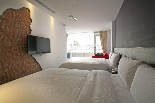 P&F HOTEL
